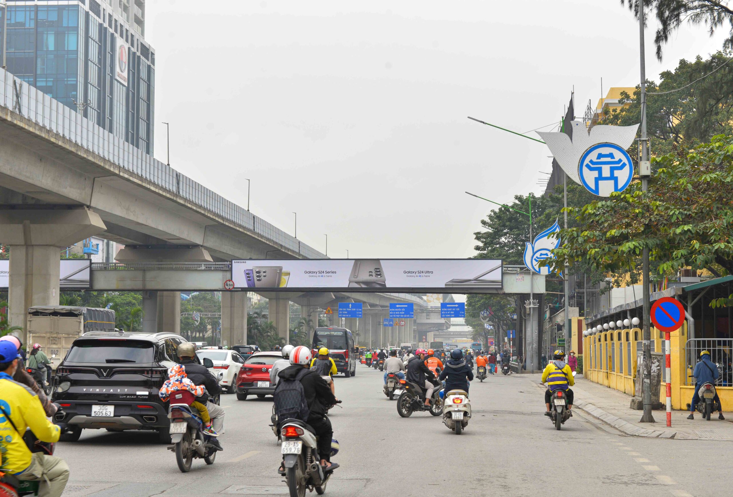 Ảnh xa hướng nhìn từ Nguyễn Trãi đi Trần Phú (CC)